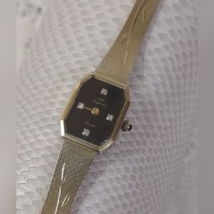 WORKING Vintage Jules Jergensen gorgeous gold ladies watch